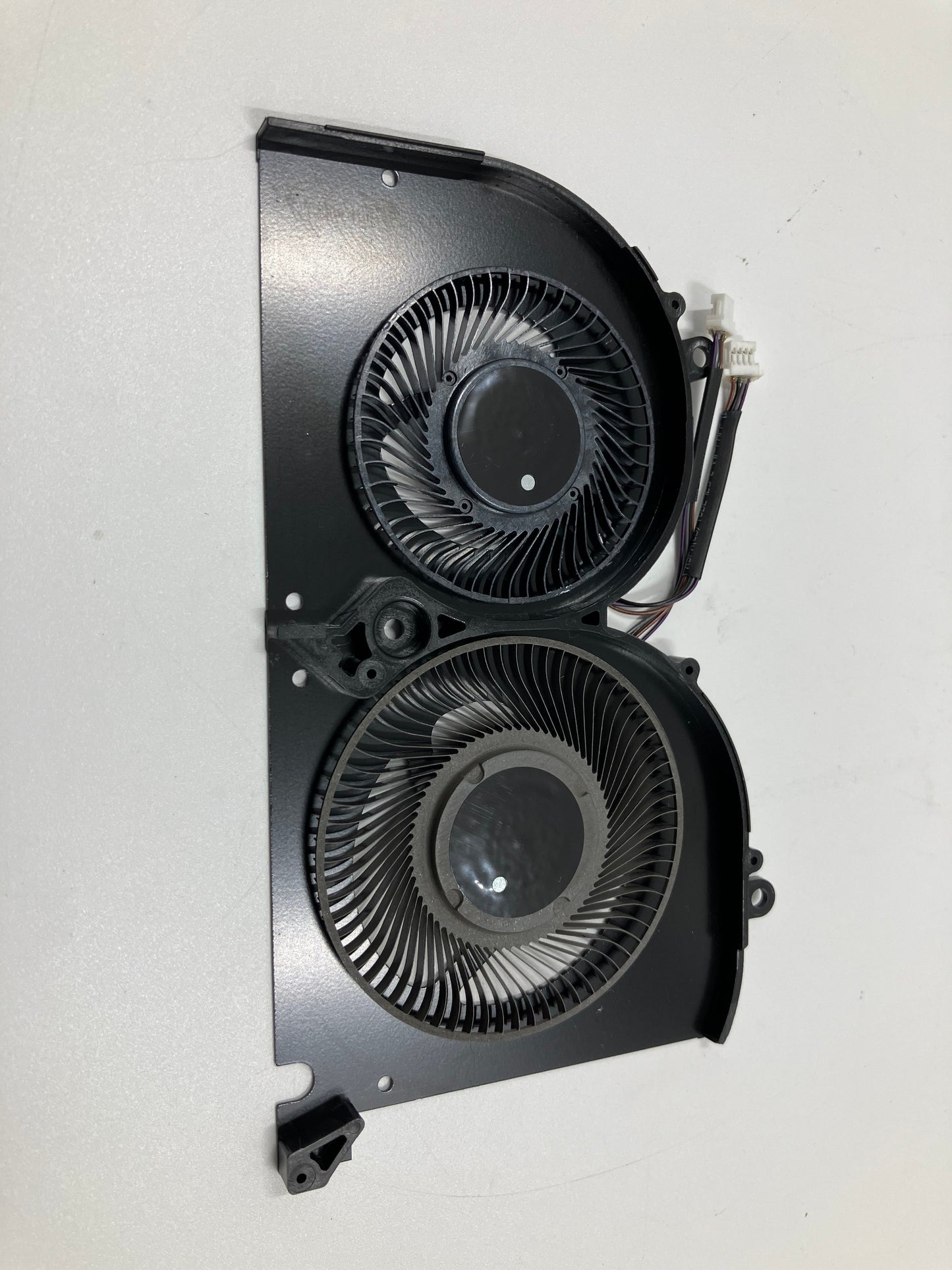 MSI FAN (E33-0401680-AE0)